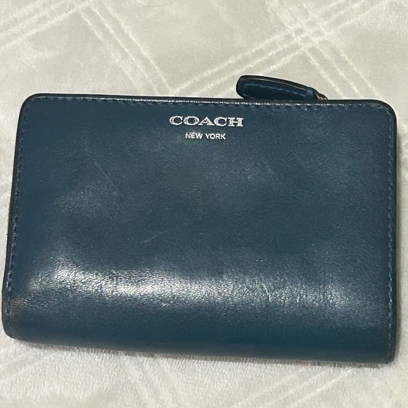 Coach Grey Monogram Madison Isabelle Op Art Signature Bag w/FREE Wallet - Picture 9 of 11